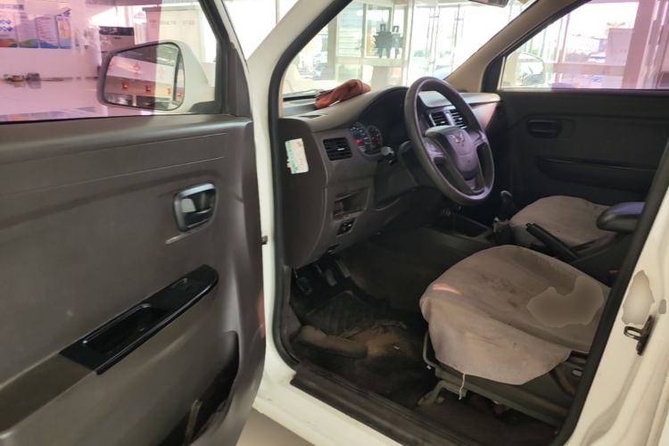 Used Wuling Rongguang V 2015 1.2L Standard Version Driver Seat