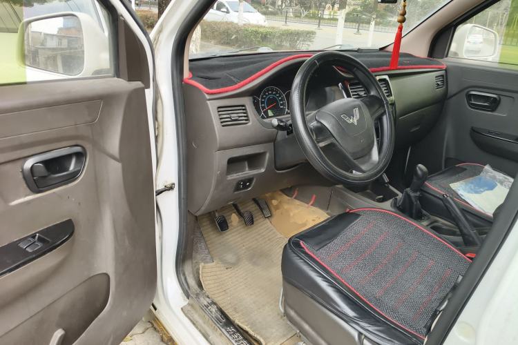 Used Wuling Rongguang V 2015 1.2L Standard Version Driver Seat