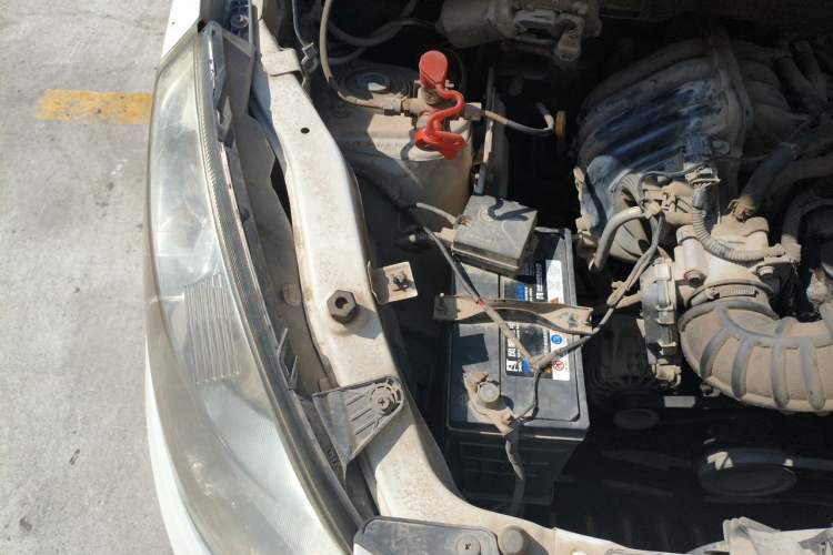 Used Wuling Rongguang V 2015 1.2L Practical Model Engine Bay Right