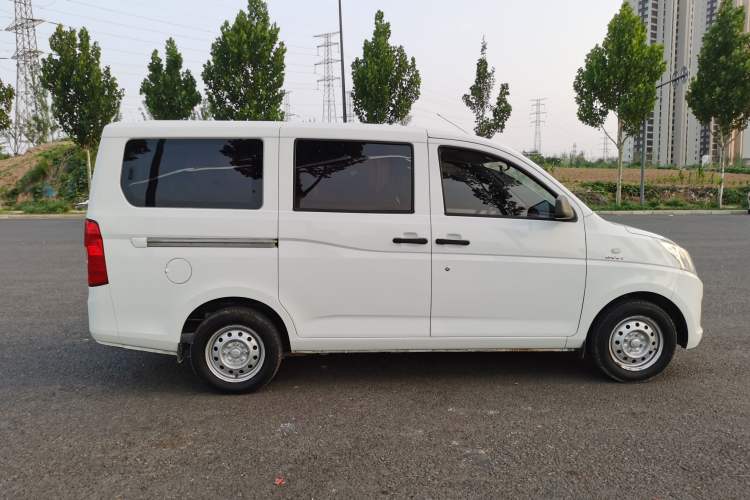 Used Wuling Rongguang V 2015 1.5L Practical Version Exterior 2