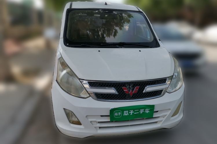 Used Wuling Rongguang V 2015 1.5L Practical Version Front