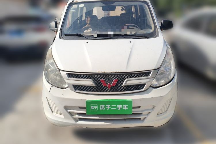 Used Wuling Rongguang V 2015 1.2L Practical Model Front
