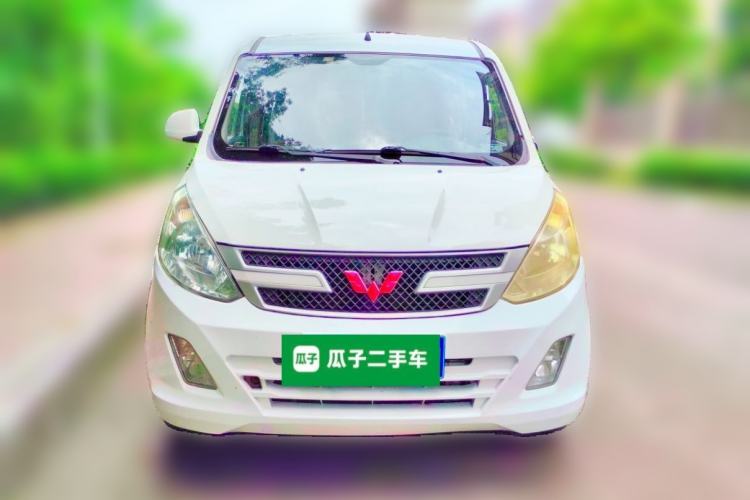 Used Wuling Rongguang V 2015 1.2L Practical Model Front