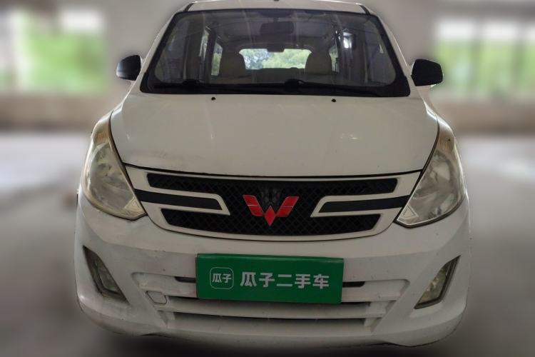 Used Wuling Rongguang V 2015 1.5L Practical Version Front