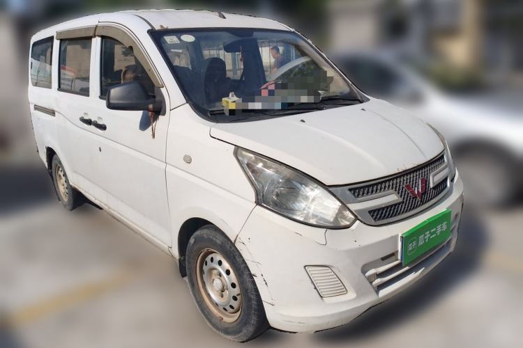 Used Wuling Rongguang V 2015 1.2L Practical Model Front Right 45 Deg