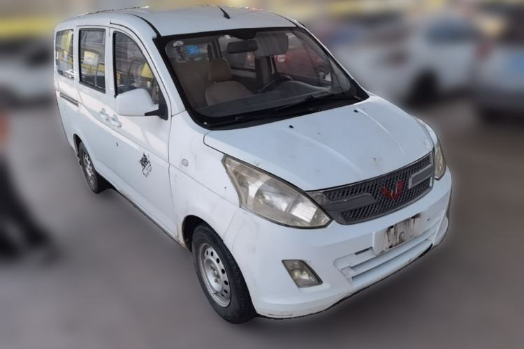 Used Wuling Rongguang V 2015 1.5L Base Version Front Right 45 Deg