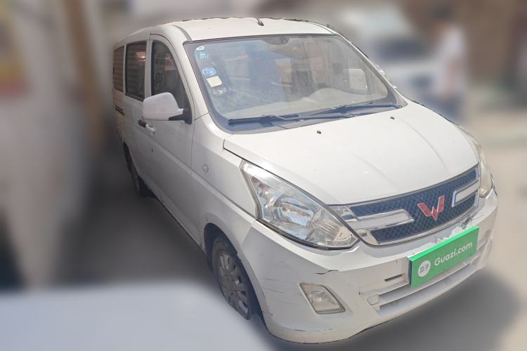 Used Wuling Rongguang V 2015 1.2L Standard Version Front Right 45 Deg