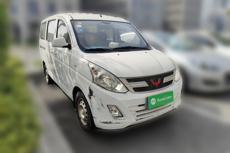 Used Wuling Rongguang V 2015 1.2L Base Version Front Right 45 Deg