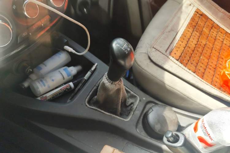 Used Wuling Rongguang V 2015 1.5L Standard Version Gear Lever