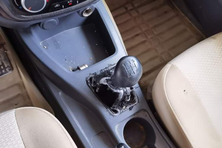 Used Wuling Rongguang V 2015 1.5L Base Version Gear Lever