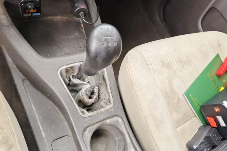 Used Wuling Rongguang V 2015 1.2L Standard Version Gear Lever