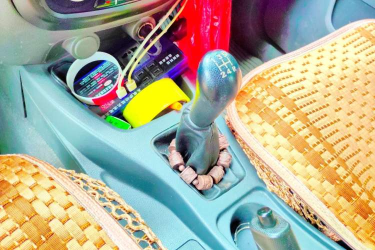 Used Wuling Rongguang V 2015 1.2L Practical Model Gear Lever