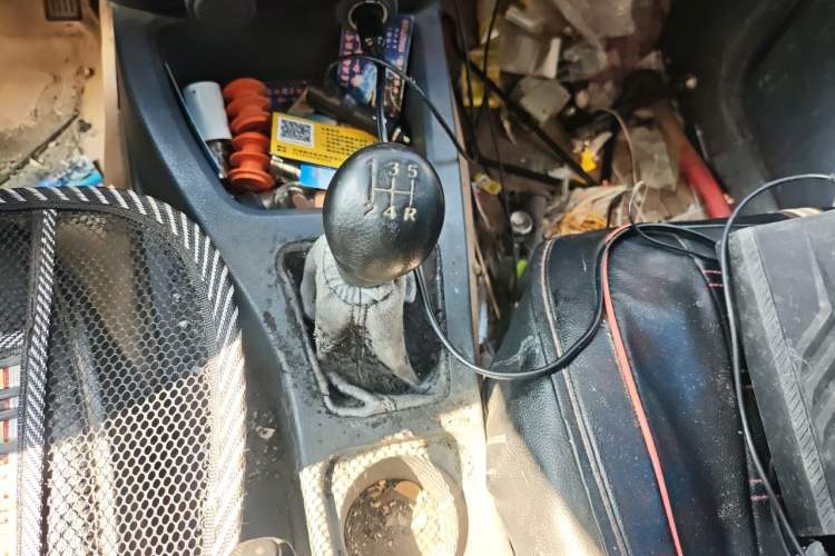 Used Wuling Rongguang V 2015 1.5L Base Version Gear Lever