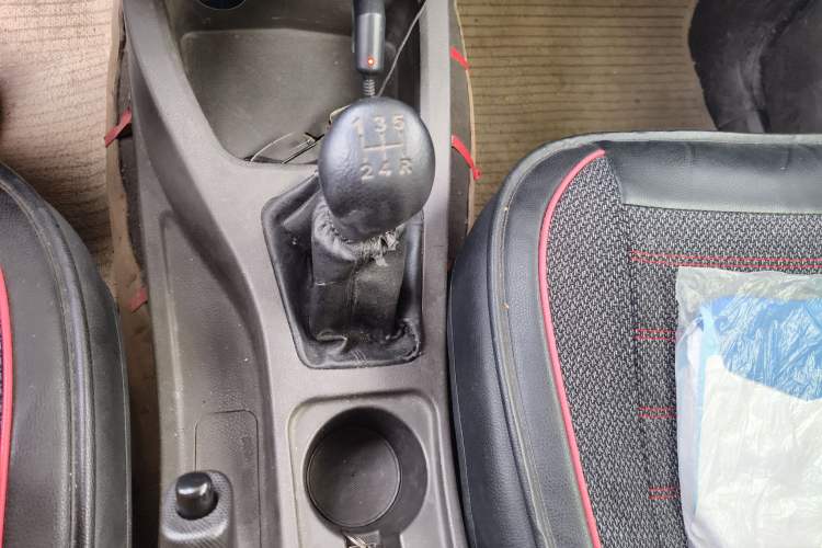 Used Wuling Rongguang V 2015 1.2L Standard Version Gear Lever