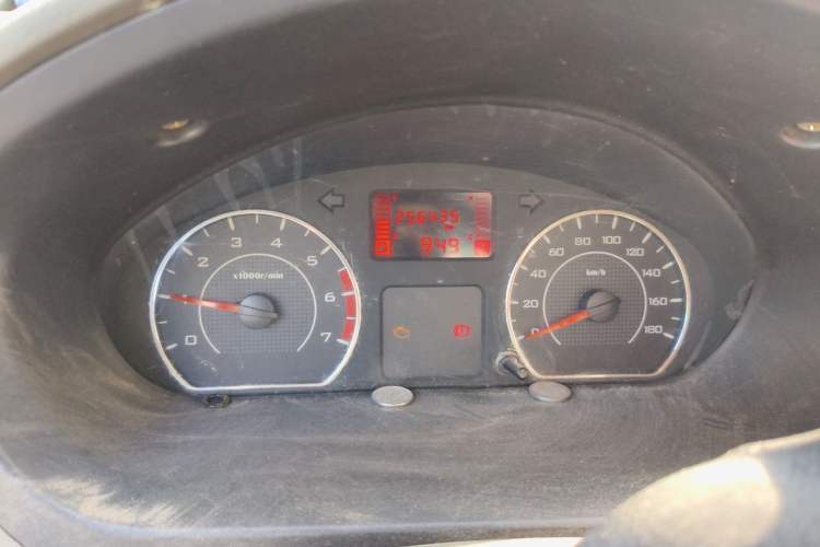 Used Wuling Rongguang V 2015 1.2L Practical Model Instrument Cluster
