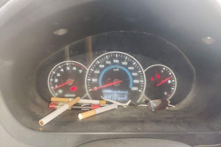 Used Wuling Rongguang V 2015 1.5L Practical Version Instrument Cluster