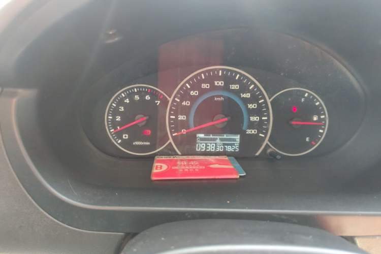 Used Wuling Rongguang V 2015 1.5L Standard Version Instrument Cluster