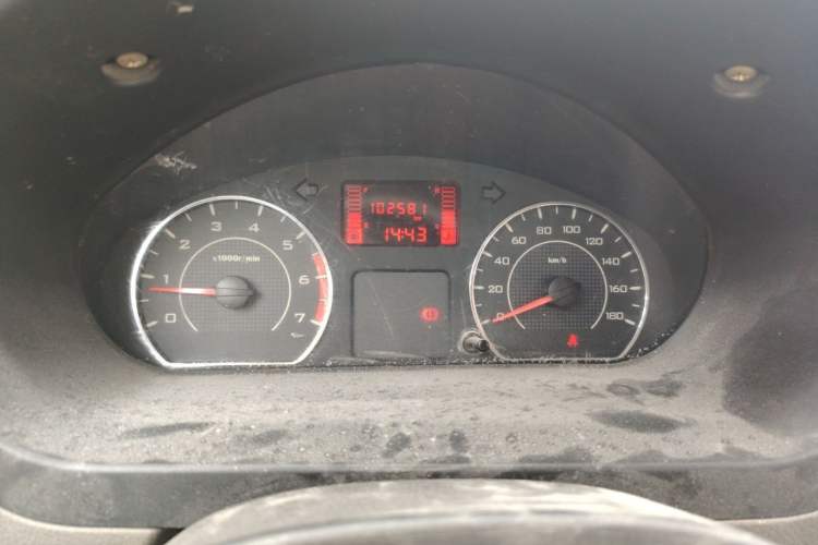Used Wuling Rongguang V 2015 1.2L Practical Model Instrument Cluster