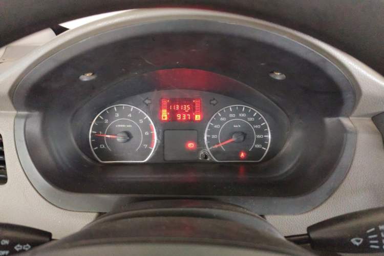 Used Wuling Rongguang V 2015 1.5L Practical Version Instrument Cluster
