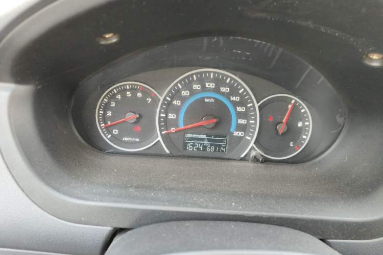 Used Wuling Rongguang V 2015 1.2L Base Version Instrument Cluster