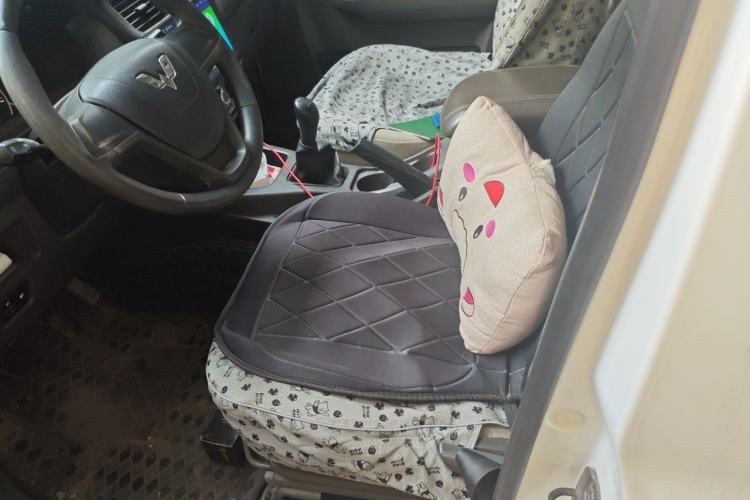 Used Wuling Rongguang V 2015 1.5L Standard Version Left Front Seat