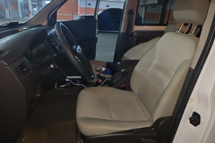 Used Wuling Rongguang V 2015 1.5L Standard Version Left Front Seat