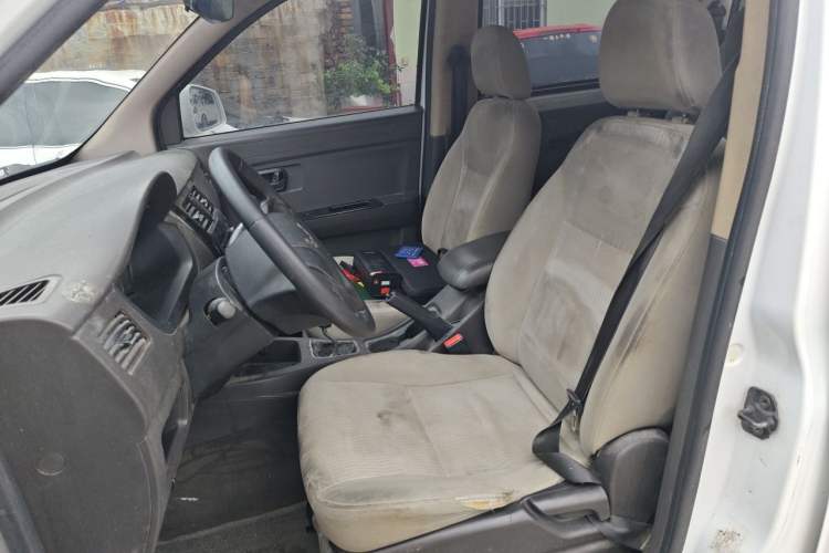 Used Wuling Rongguang V 2015 1.2L Standard Version Left Front Seat