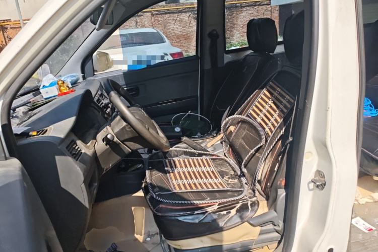 Used Wuling Rongguang V 2015 1.5L Base Version Left Front Seat