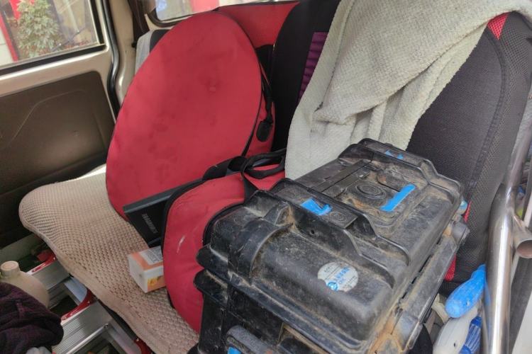 Used Wuling Rongguang V 2015 1.2L Practical Model Left Rear Seat