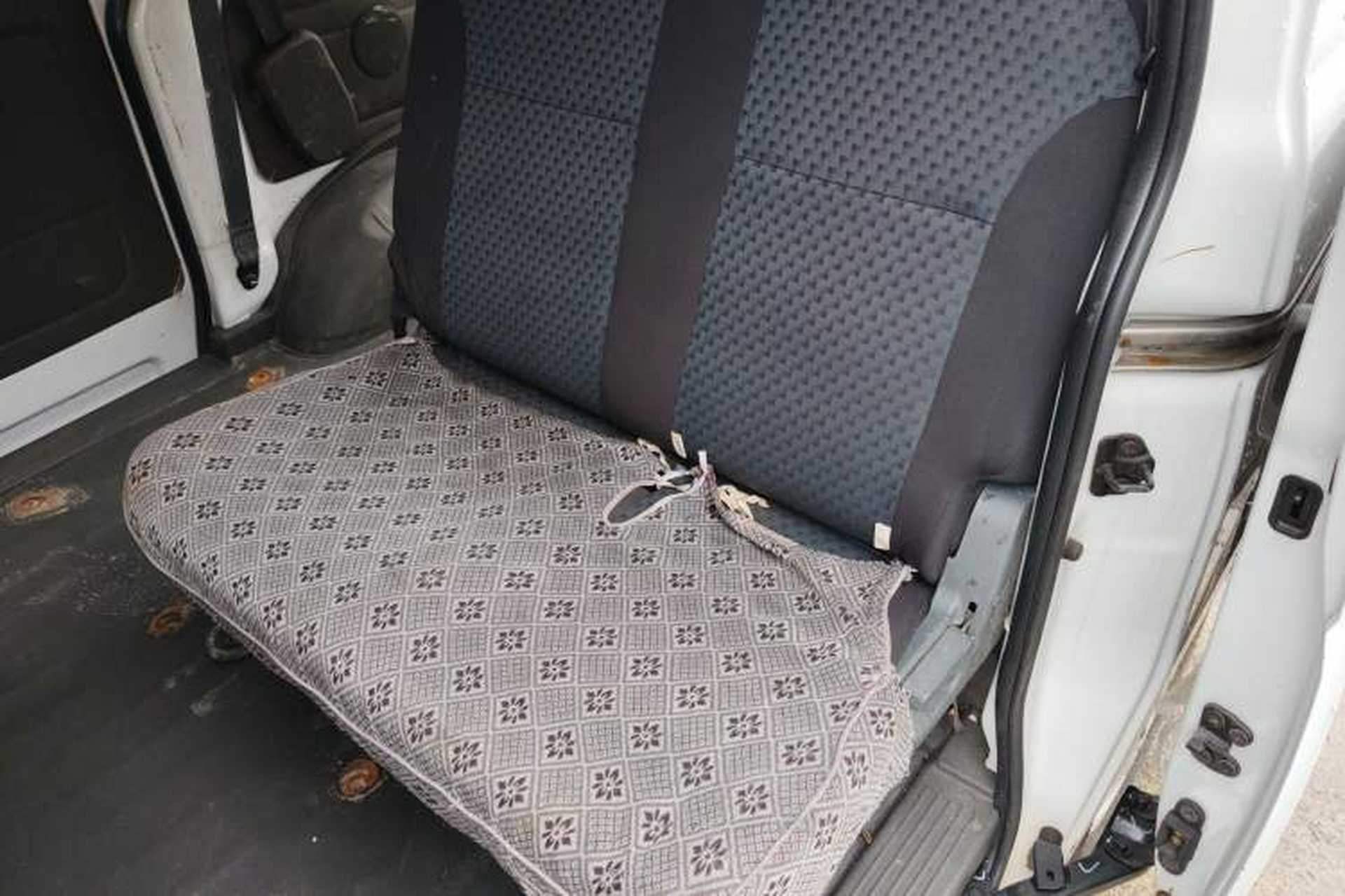 Used Wuling Rongguang V 2015 1.2L Standard Version Left Rear Seat