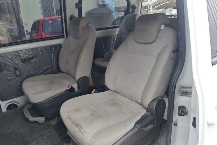 Used Wuling Rongguang V 2015 1.2L Standard Version Left Rear Seat