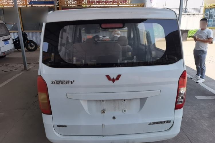 Used Wuling Rongguang V 2015 1.5L Base Version Rear