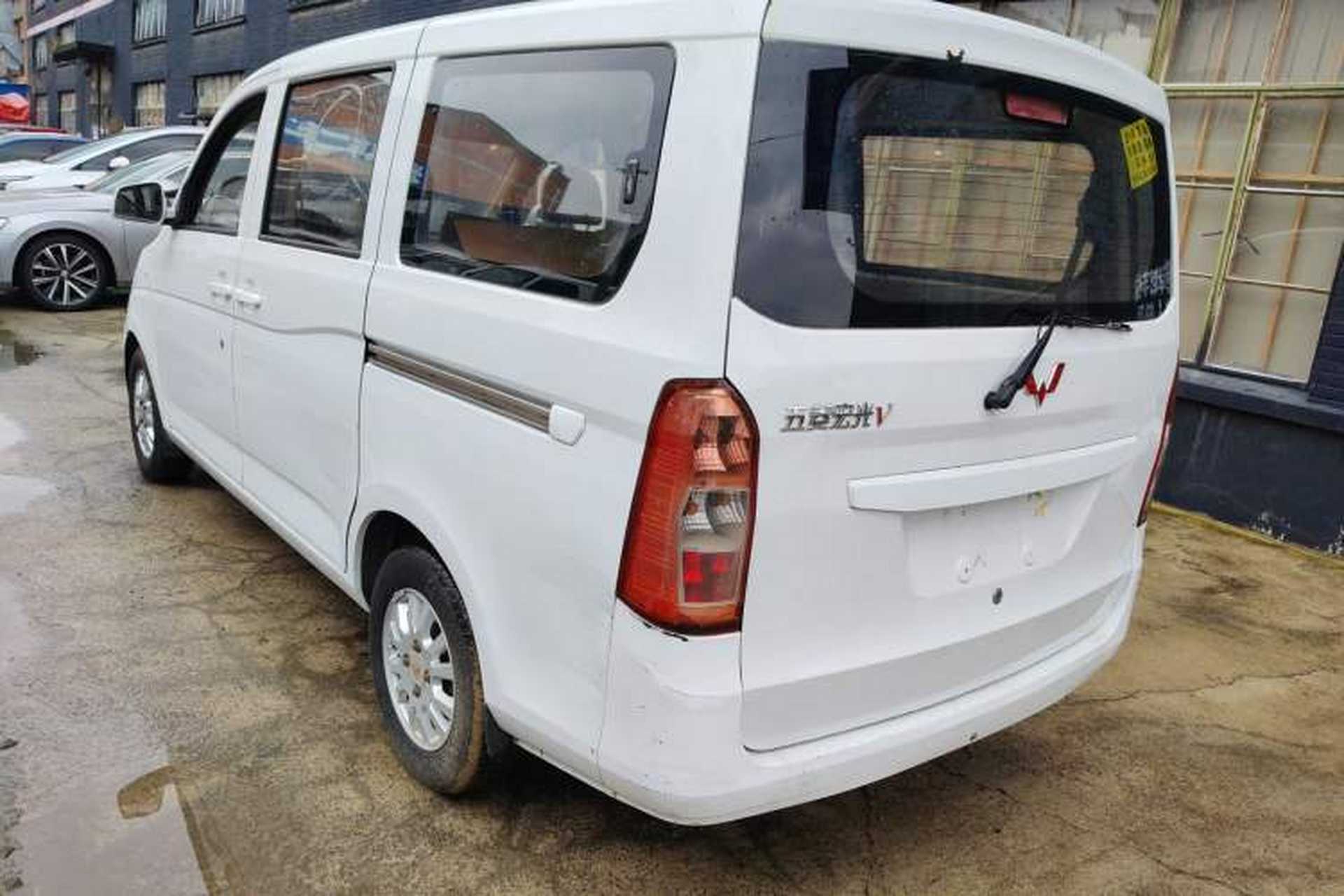 Used Wuling Rongguang V 2015 1.2L Standard Version Rear Left 45 Deg