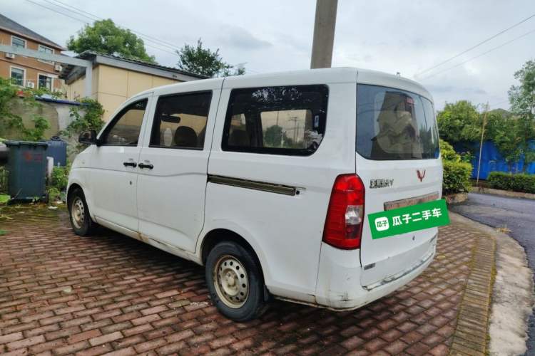 Used Wuling Rongguang V 2015 1.2L Practical Model Rear Left 45 Deg