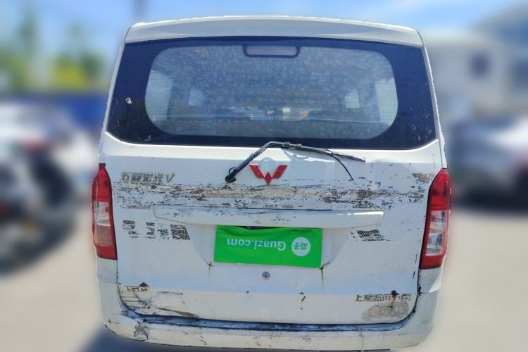 Used Wuling Rongguang V 2015 1.5L Base Version Rear