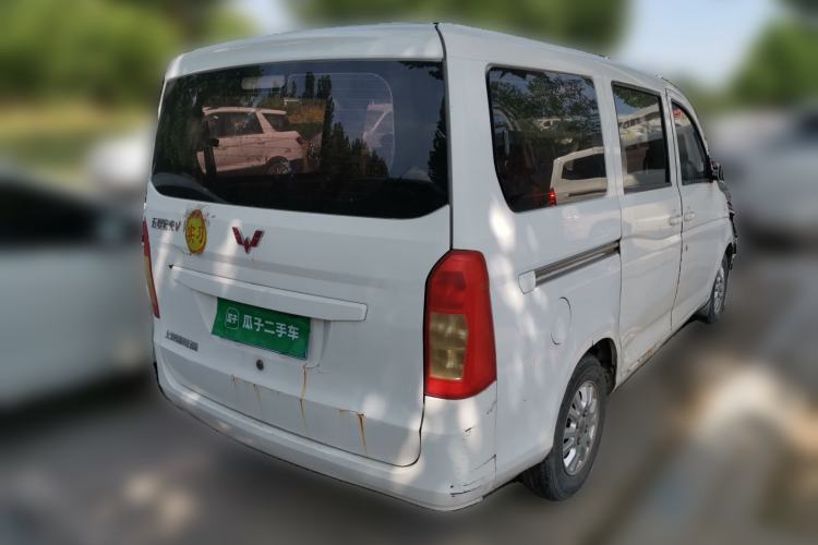 Used Wuling Rongguang V 2015 1.5L Practical Version Rear Right 45 Deg