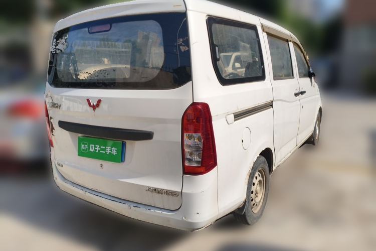 Used Wuling Rongguang V 2015 1.2L Practical Model Rear Right 45 Deg