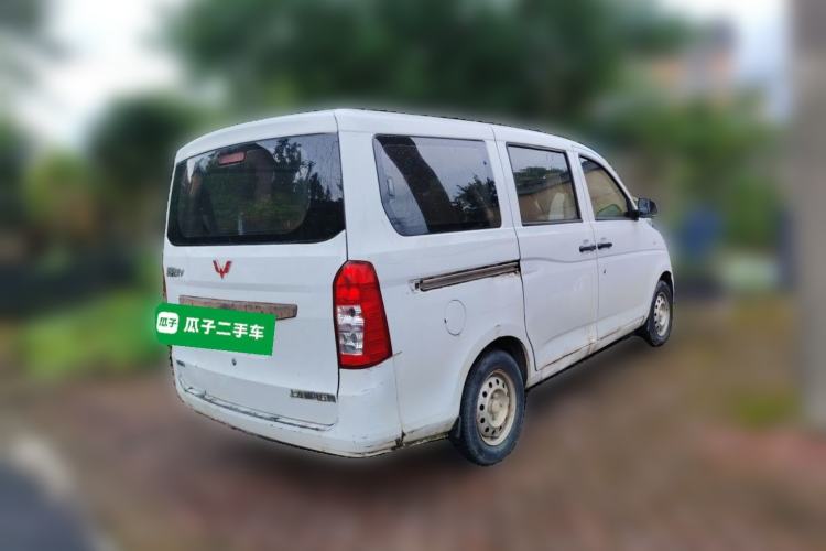 Used Wuling Rongguang V 2015 1.2L Practical Model Rear Right 45 Deg