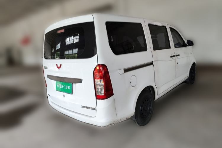 Used Wuling Rongguang V 2015 1.5L Practical Version Rear Right 45 Deg