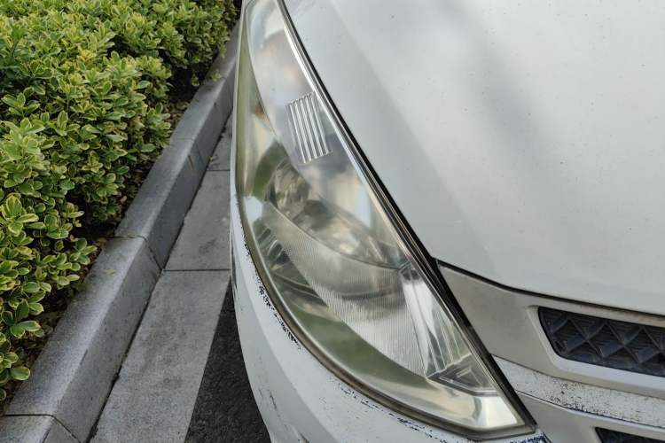 Used Wuling Rongguang V 2015 1.2L Base Version Right Front Headlight