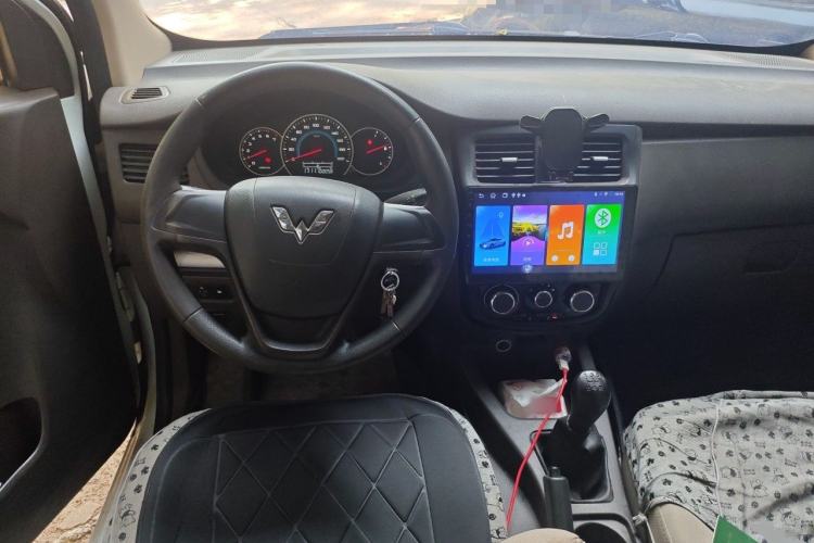 Used Wuling Rongguang V 2015 1.5L Standard Version Steering Wheel
