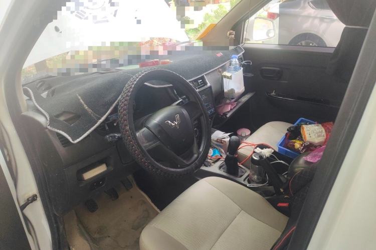 Used Wuling Rongguang V 2015 1.5L Practical Version Steering Wheel