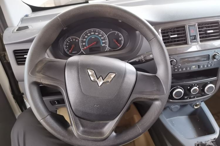 Used Wuling Rongguang V 2015 1.5L Base Version Steering Wheel