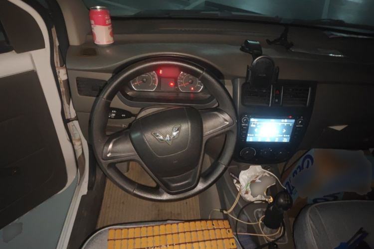 Used Wuling Rongguang V 2015 1.5L Practical Version Steering Wheel