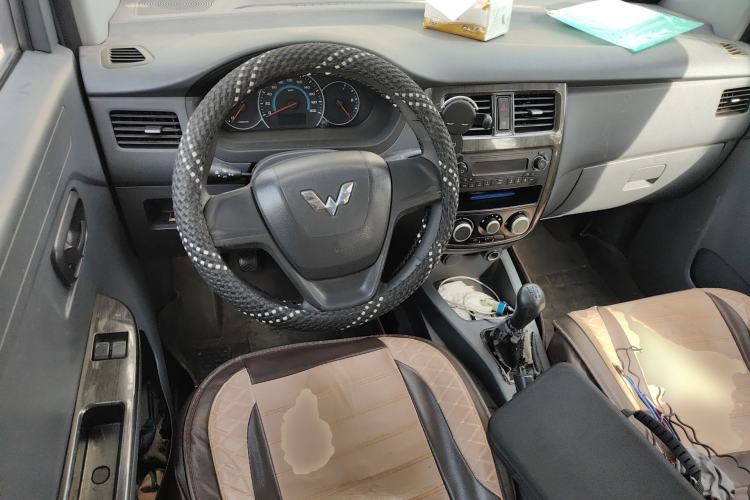 Used Wuling Rongguang V 2015 1.2L Base Version Steering Wheel