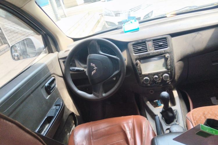 Used Wuling Rongguang V 2015 1.5L Standard Version Steering Wheel