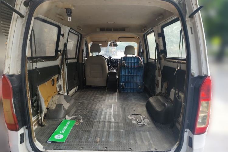Used Wuling Rongguang V 2015 1.5L Standard Version Trunk