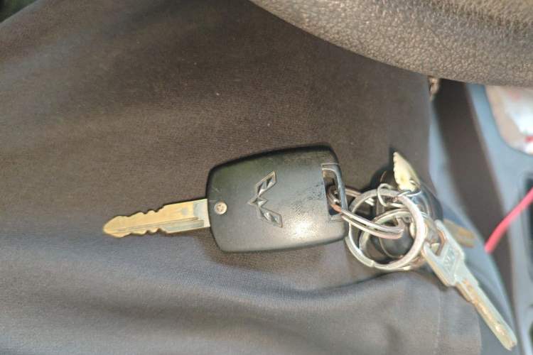 Used Wuling Rongguang V 2015 1.5L Standard Version Vehicle Key