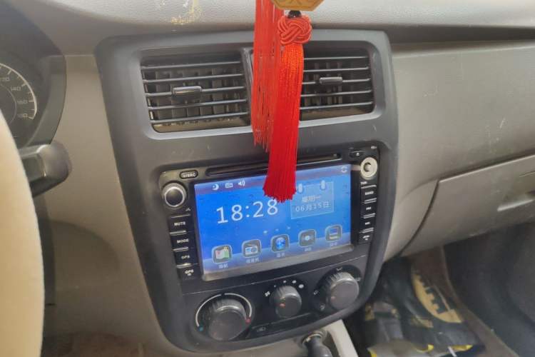 Used Wuling Rongguang V 2015 1.2L Practical Model Audio And AC Panel