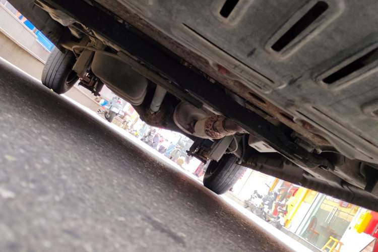 Used Wuling Rongguang V 2015 1.5L Base Version Chassis Front